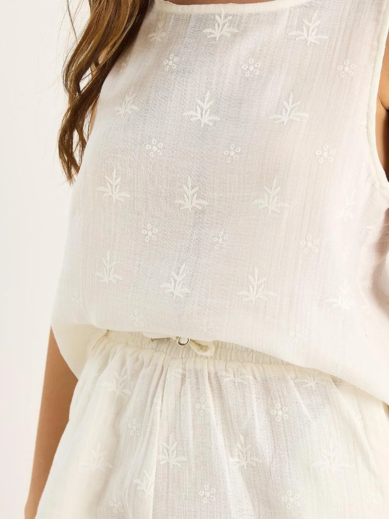 Bianco Lucci LUCCI Short High Waist Two-Piece Coord Set with Button Closure