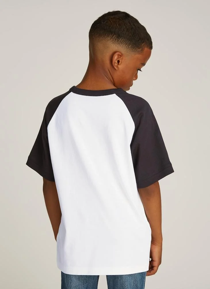 Calvin Klein Jeans Youth Essential Logo T-Shirt