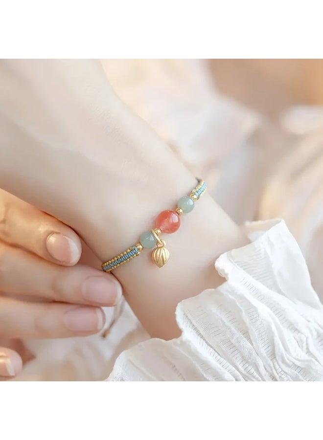 Goolsky سوار بيد من الكارنيل الأحمر القابل للتعديل للنساء، تصميم مضفر على الطراز الصيني، هدية مثالية ليوم الأم، سوار موضة لجميع الفصول، حبل قطن مع قلادة زجاجية، بدون طلاء - Image 3