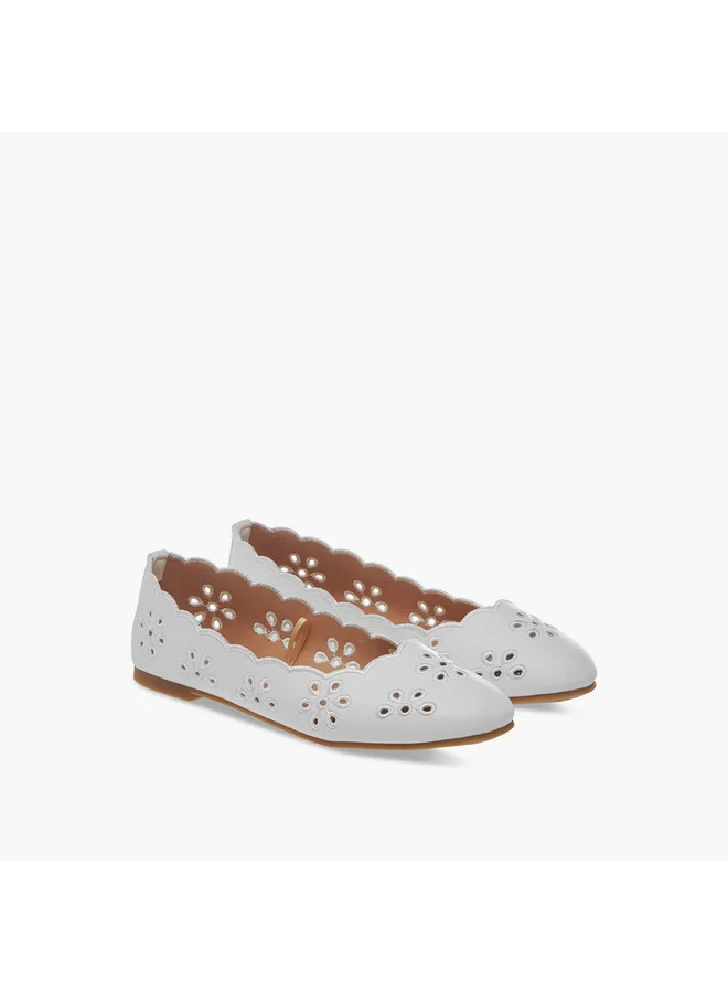 ميسي الصغيرة Girls Cut-Out Detail Slip-On Ballerina Shoes