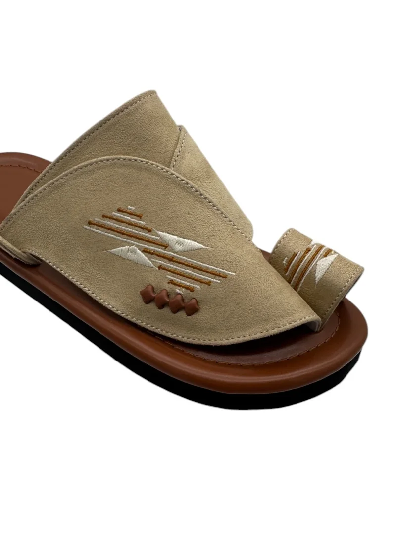AL Fanoos Classic Arabic Slippers