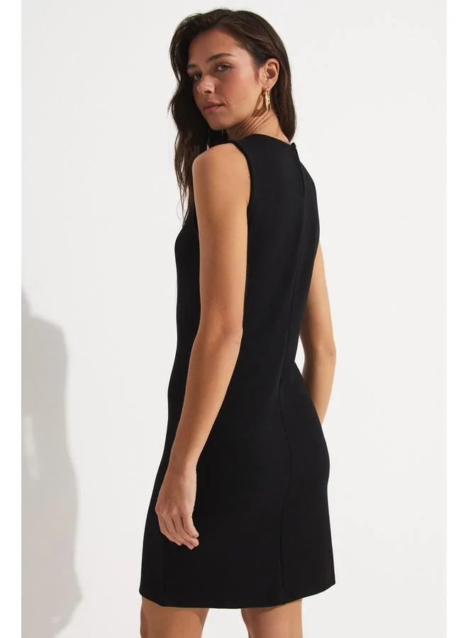 JUNE Sleeveless Sheath Dress