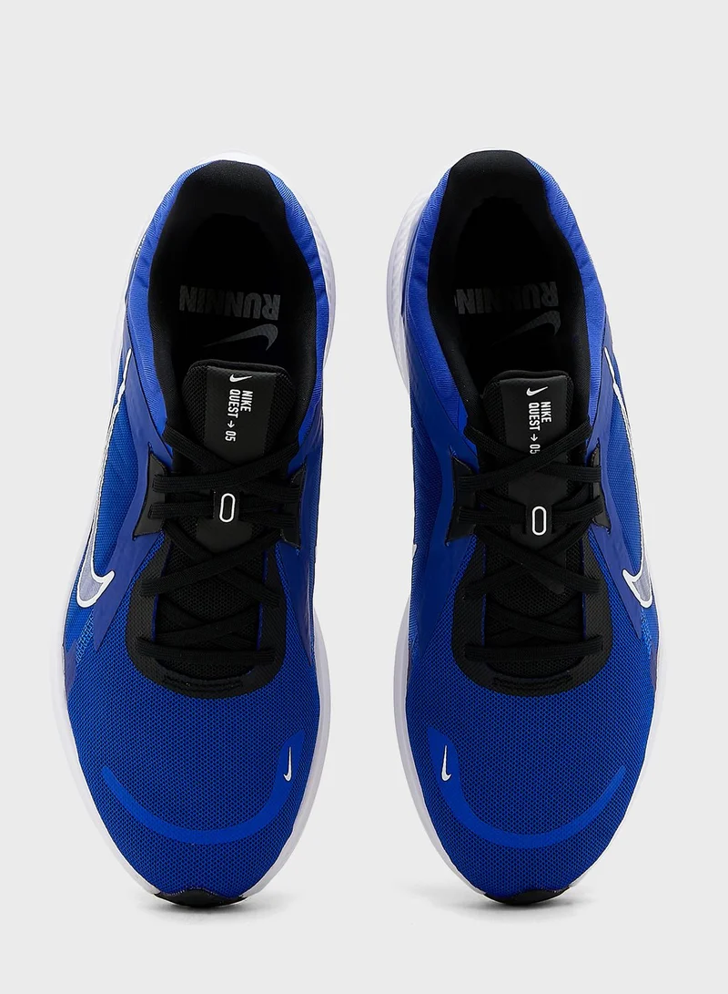 Nike Quest 5