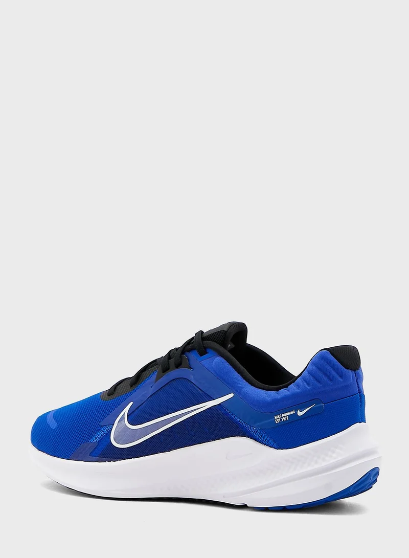 Nike Quest 5