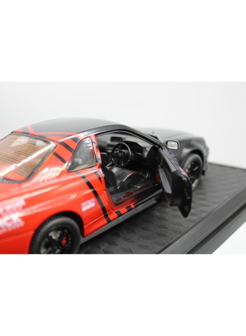 حديقة الألعاب محاكاة بمقياس 1:24 لسيارة نيسان سكاي لاين GTR المصنوعة من السبائك المعدنية - لعبة مصبوبة عالية المحاكاة مزودة بصوت وإضاءة وخاصية السحب للخلف للأطفال وهواة الجمع - Image 4