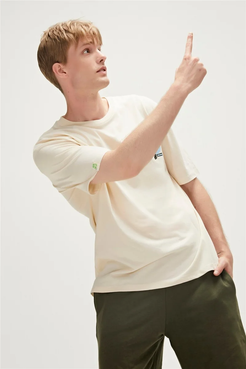 باد بير Re-Life Recycle Marshmallow White T-Shirt Printed Men's T-Shirt10
