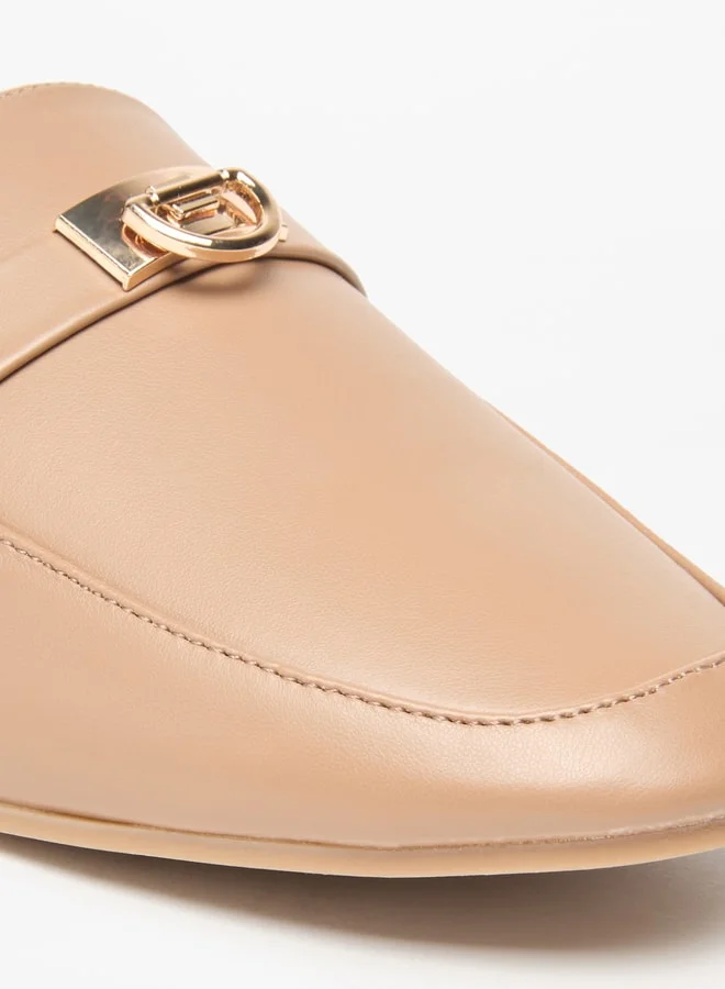 فلورا بيلا من شو إكسبرس Women's Solid Slip-On Mules with Metal Accent