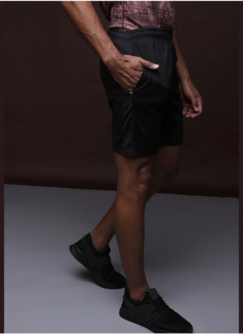 Campus Sutra Elasticated waist shorts