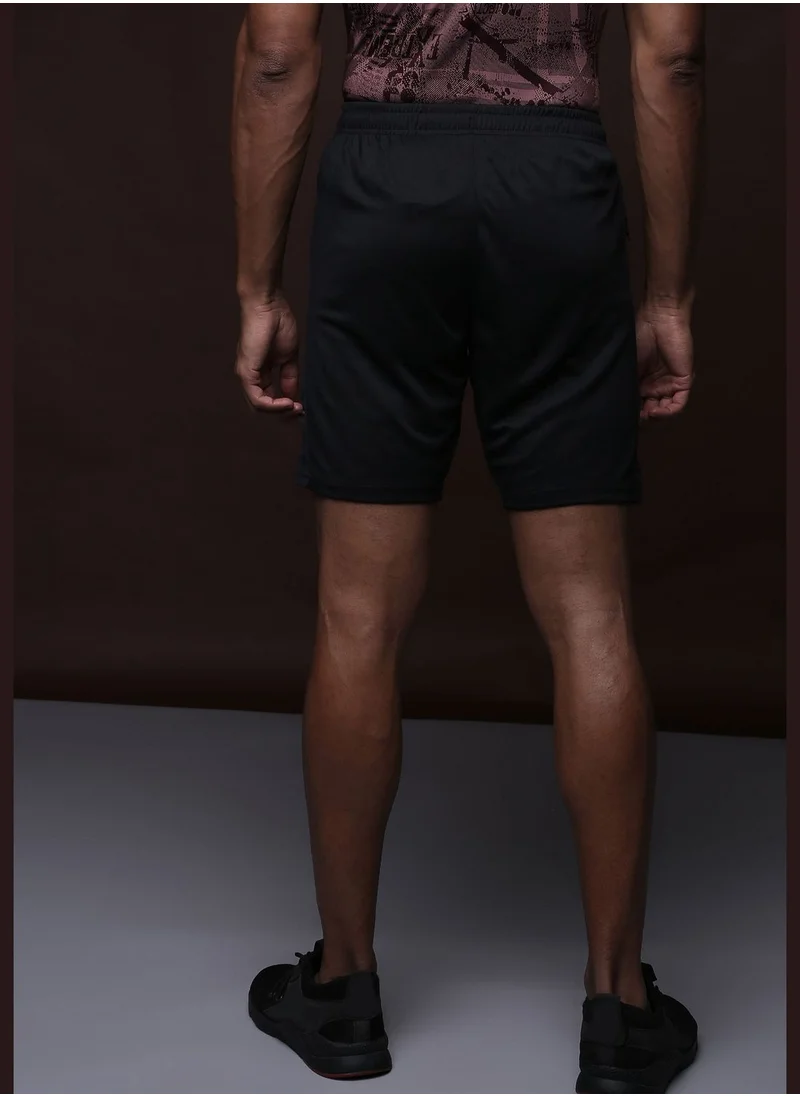 Campus Sutra Elasticated waist shorts