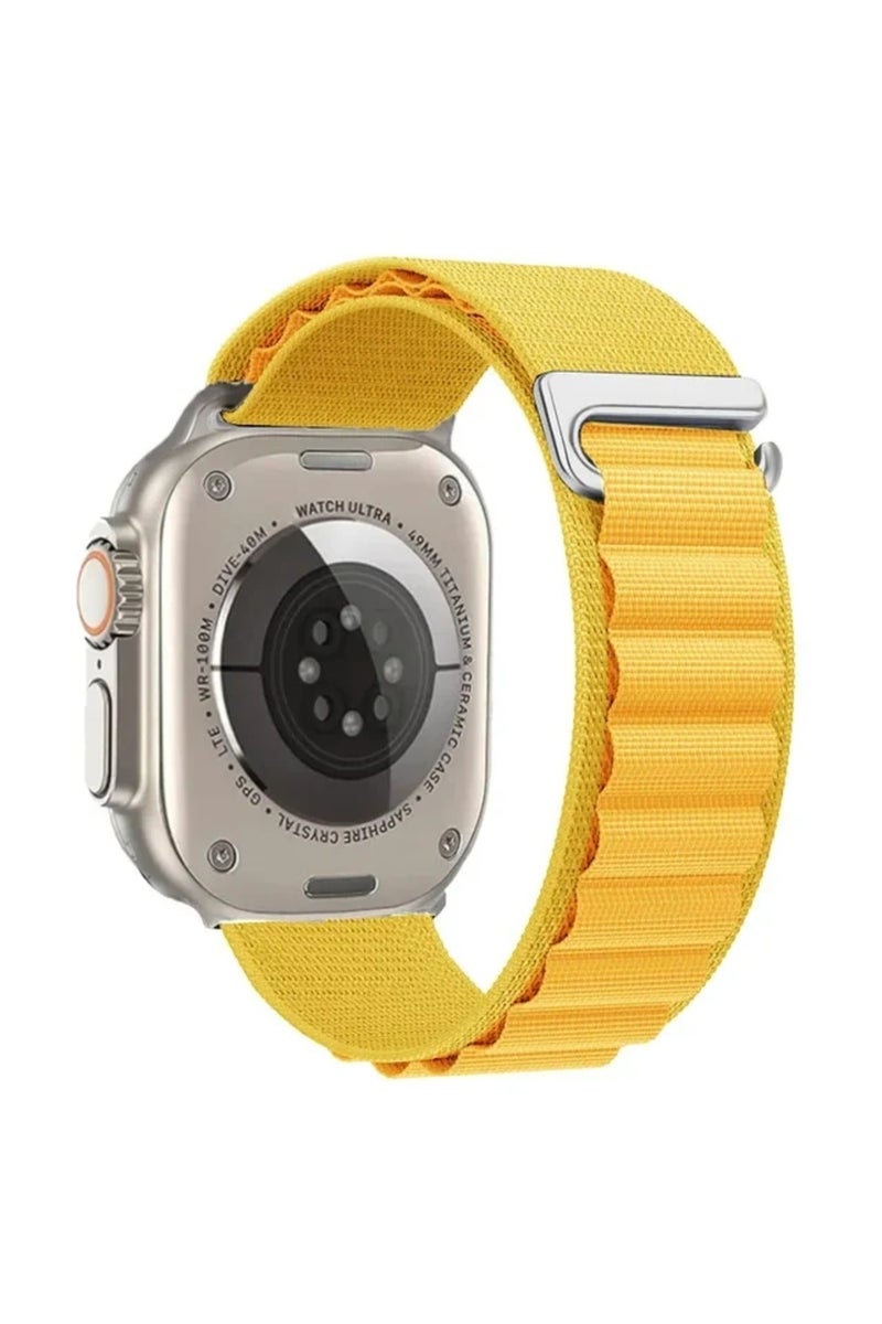 سوار حزام أصفر من نوع Alpine Loop، متوفر بأحجام 42 مم، 44 مم، 45 مم، و49 مم، لساعات Apple Watch Ultra 2 و3.