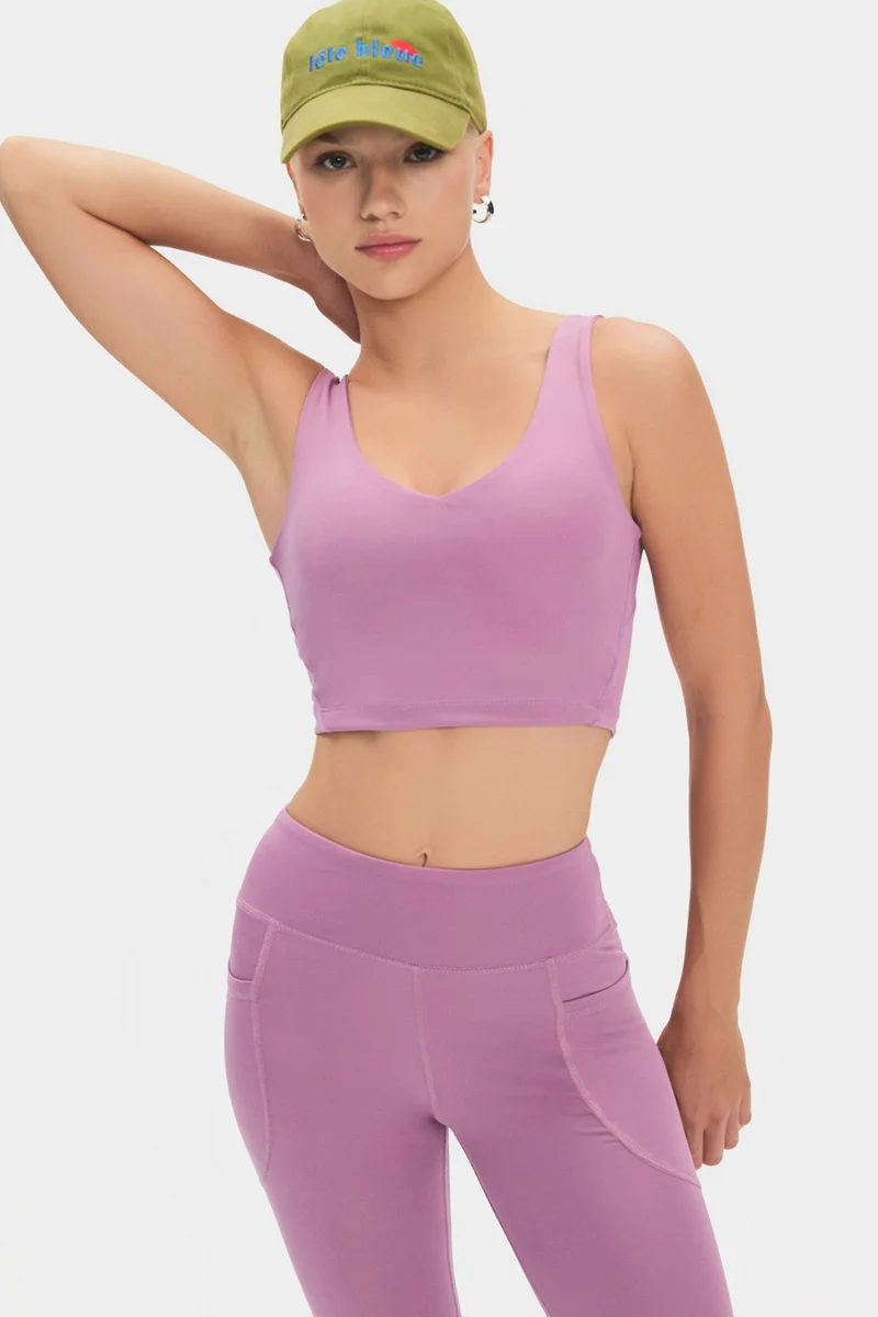 جويستار Women's Black V Neck Lightly Supported Covered Thick Strap Sports Bra