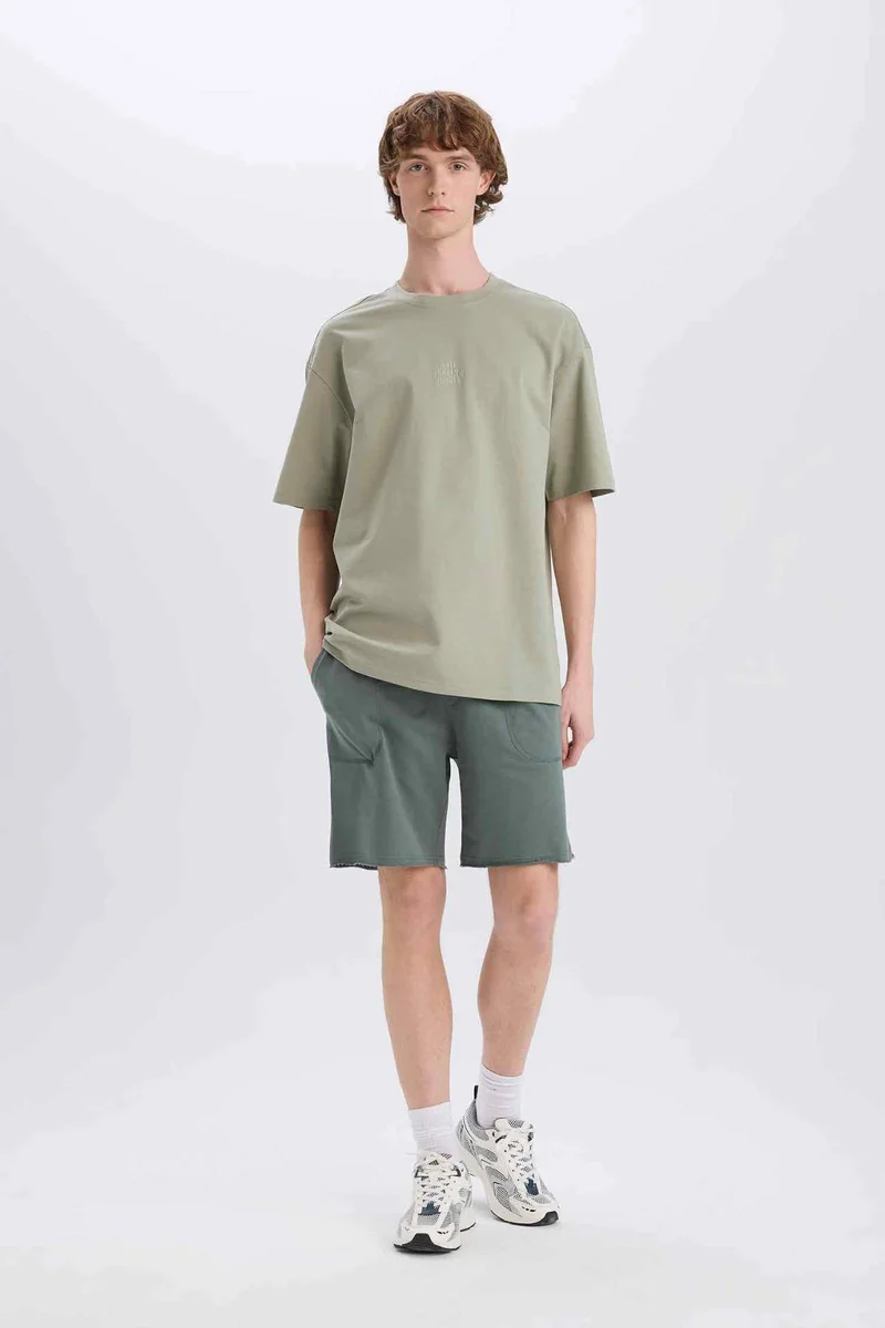 DeFacto Cotton Slim Fit Skinny Leg Pocketed Basic Shorts