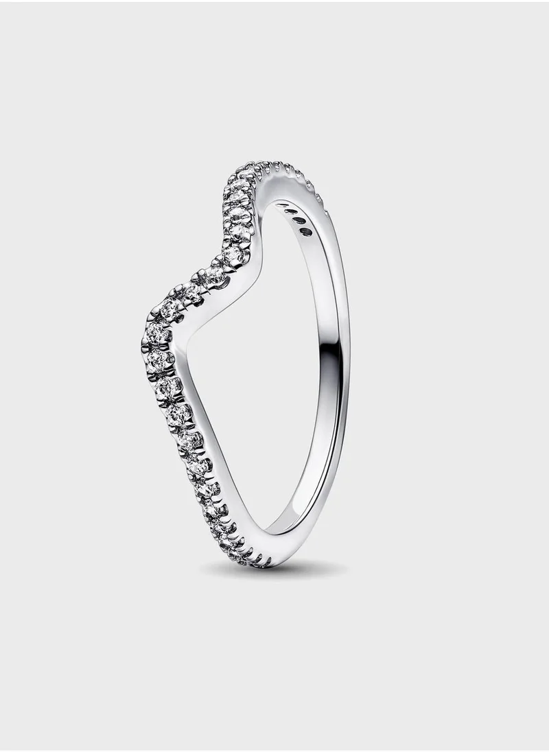 باندورا خاتم مزين بأحجار لامعة