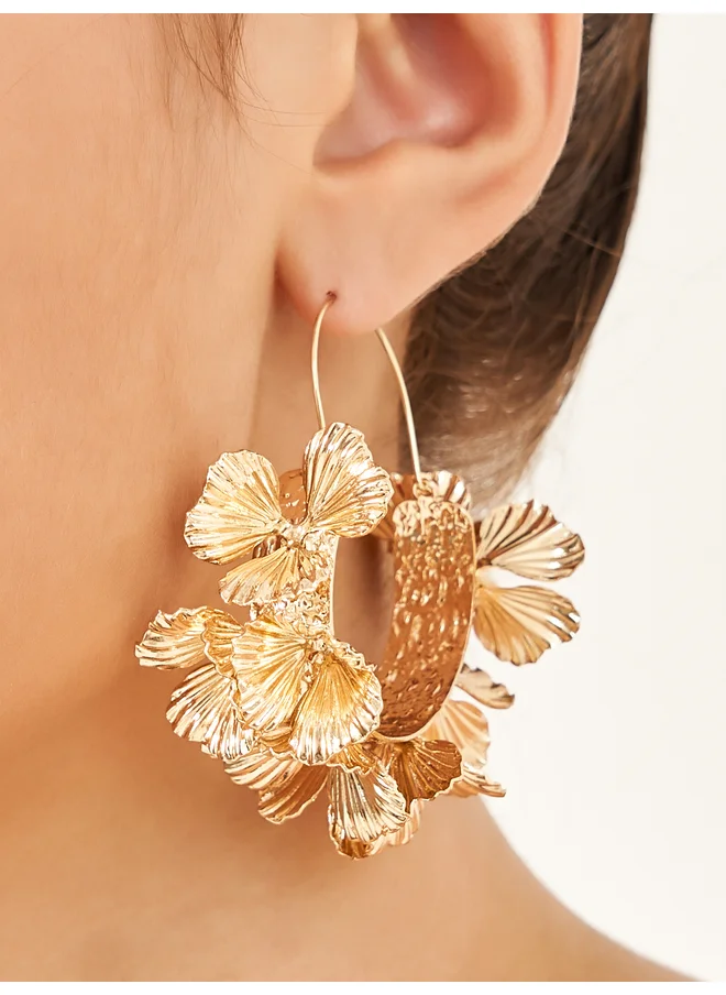 ستايلي Styli Textured Floral Earrings