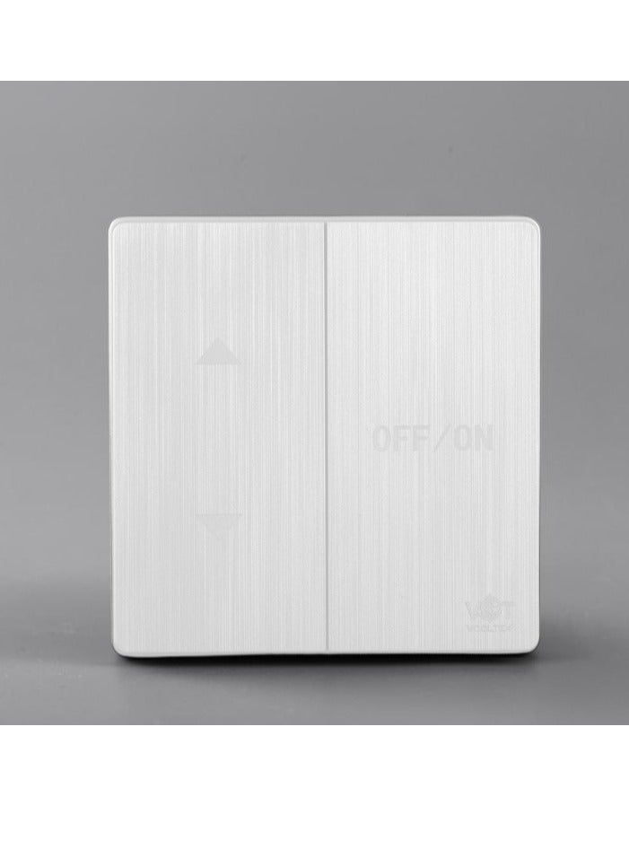 فولتكس مفتاح إنارة جداري بتصميم بيانو أنيق – لون أبيض ناصع – موديل VT-4/6-WH-4-10510 – جودة عالية ومتانة ممتازة – مناسب للتركيبات الداخلية في المنازل والمكاتب – تصميم عصري يضفي لمسة جمالية على الجدران – مثالي للاستخدام اليومي مع أداء موثوق