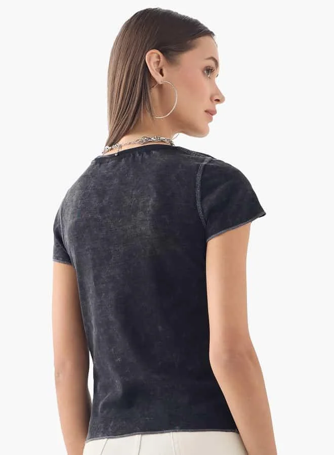 SP Characters Metallica Print Crew Neck T-shirt with Short Sleeves