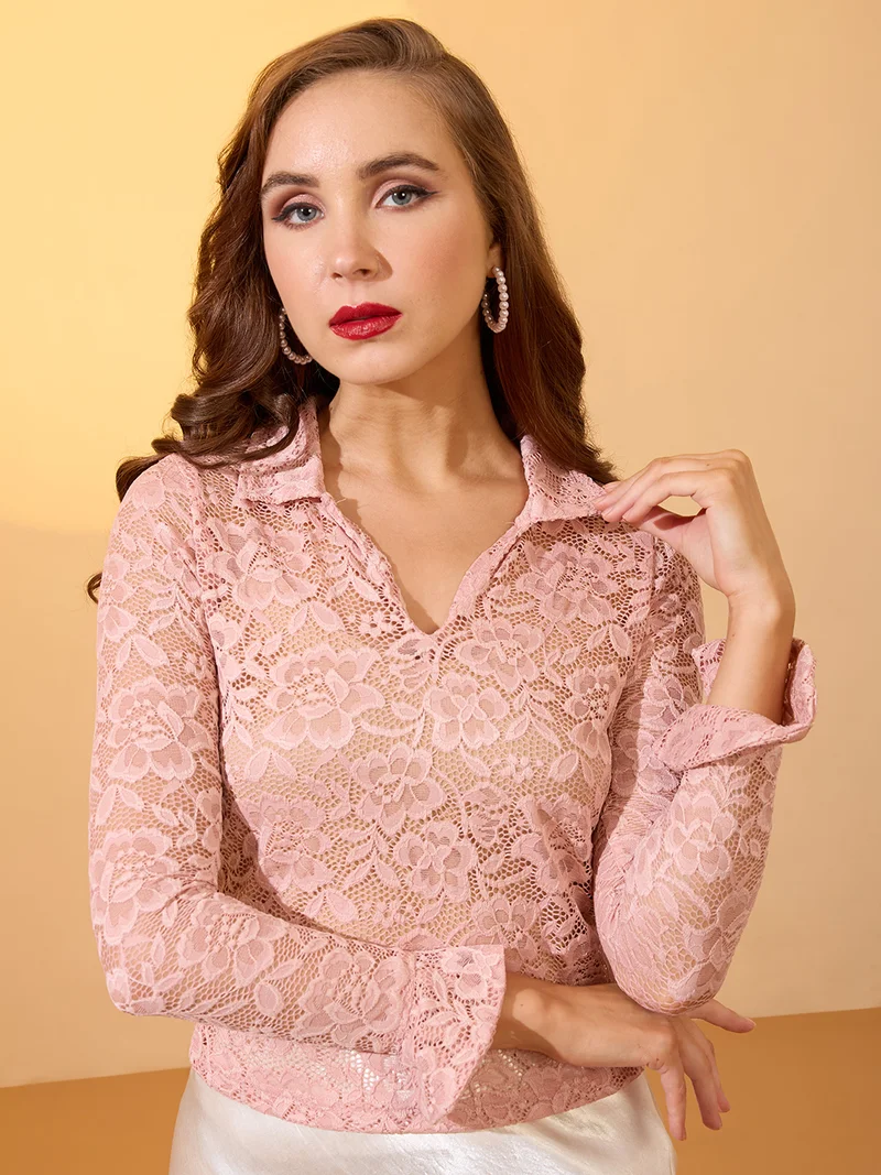 جلو باص بلوزة نسائية وردية بياقة على شكل حرف  مزينة بالدانتيل الزهري للحفلات