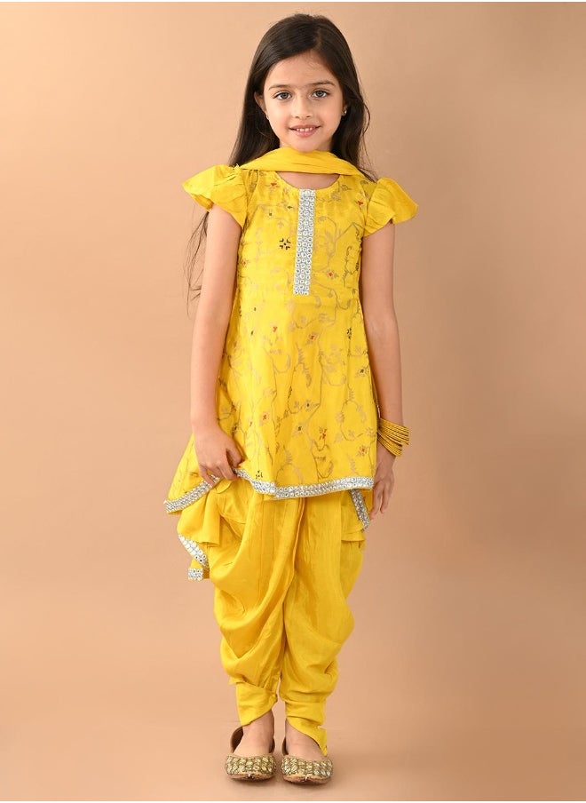 LILPICKS - Embellished Anarkali Kurta Pajami Set - Image 1