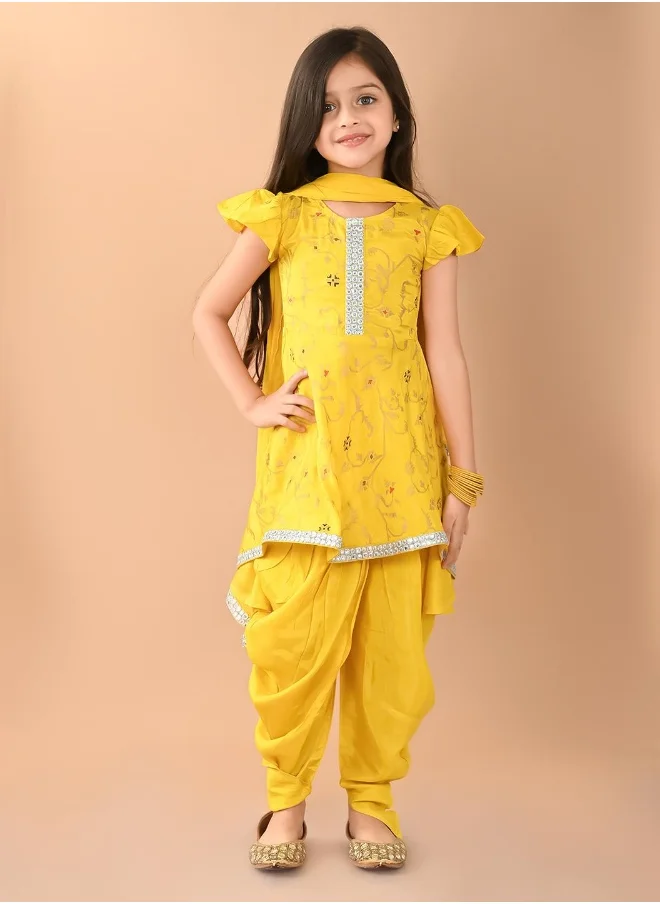 ليلك Embellished Anarkali Kurta Pajami Set