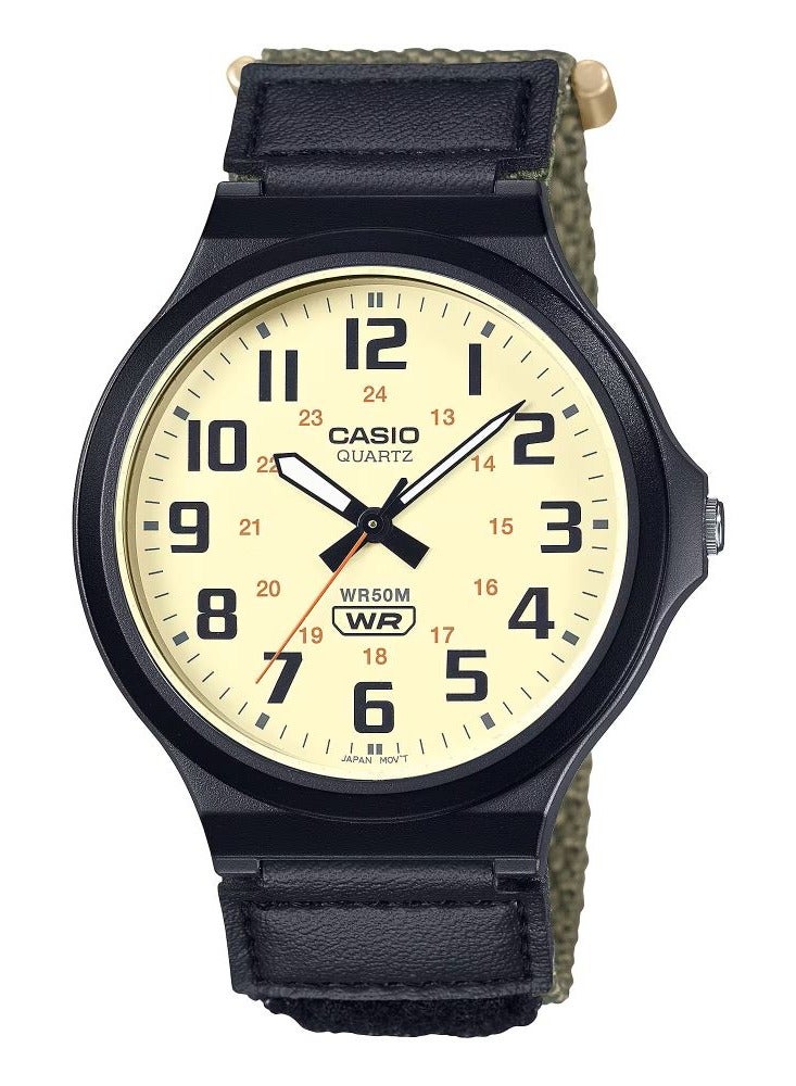CASIO ساعة رجالية بسوار من القماش التناظري القياسي بمينا أصفر كوارتز MW-240B-3BV - Image 1