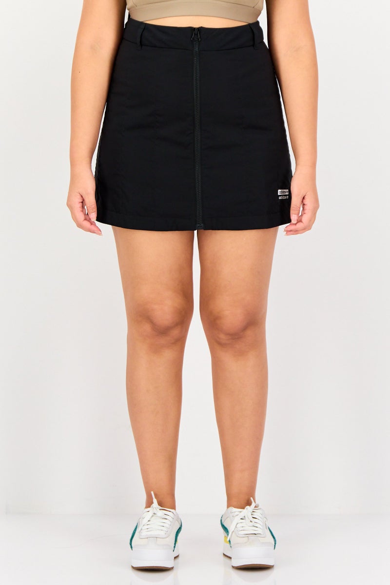 adidas Originals تنورة تدريب رياضية نسائية، سوداء - Image 1
