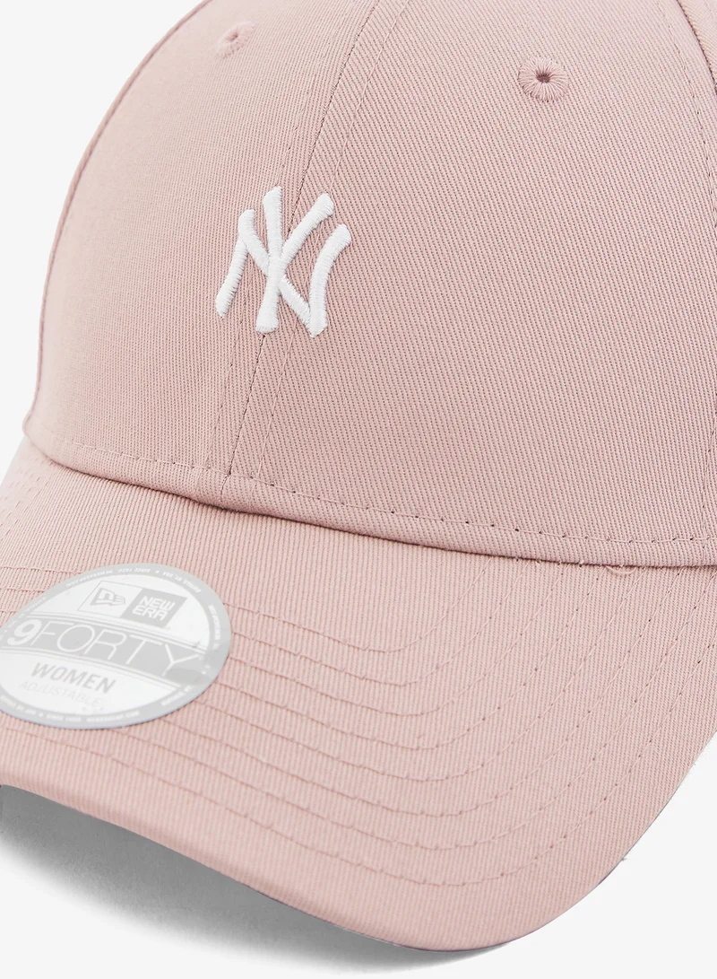 NEW ERA  9Forty Mini Logo New York Yankees Cap for Women | Best Price UAE