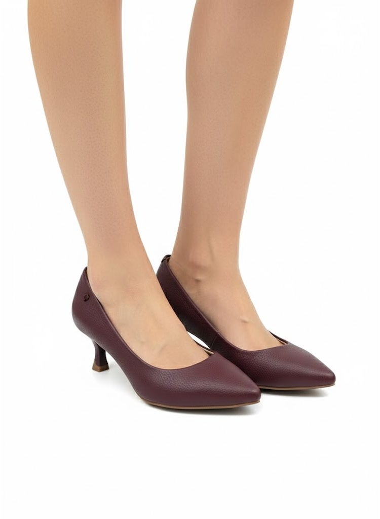 Women's comfortable heeled shoes – a stylish classic design suitable for everyday wear - Image 1