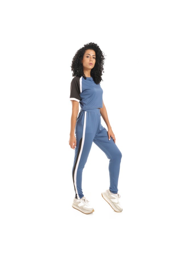 Caesar Women's two-piece sports set, half-sleeved T-shirt and pants  - Image 2