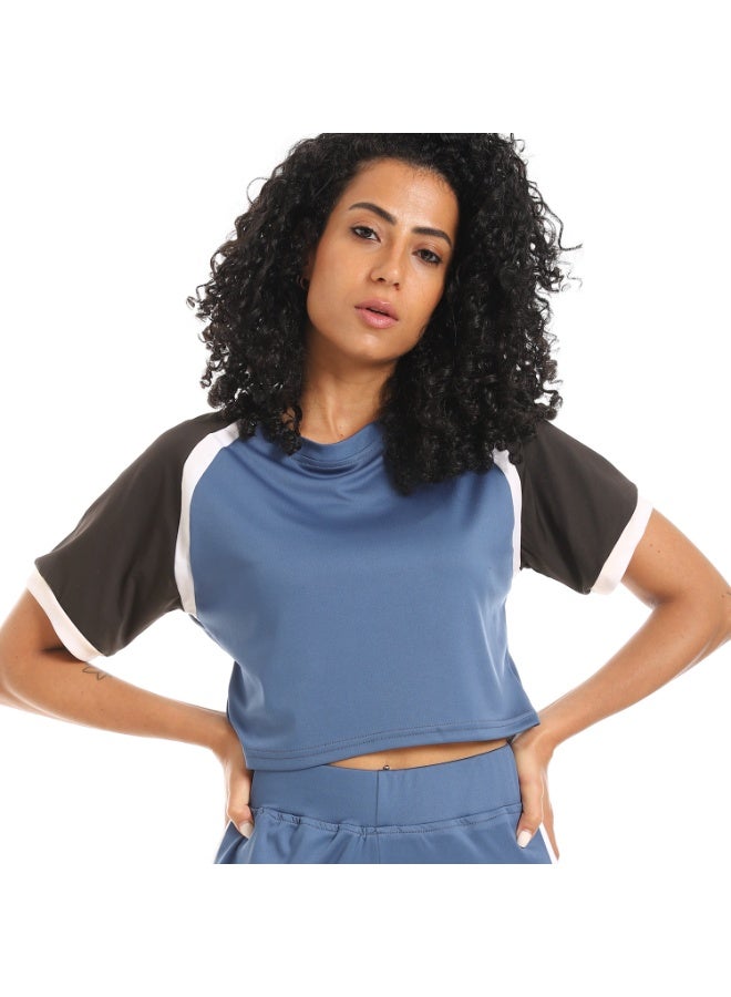 Caesar Women's two-piece sports set, half-sleeved T-shirt and pants  - Image 5