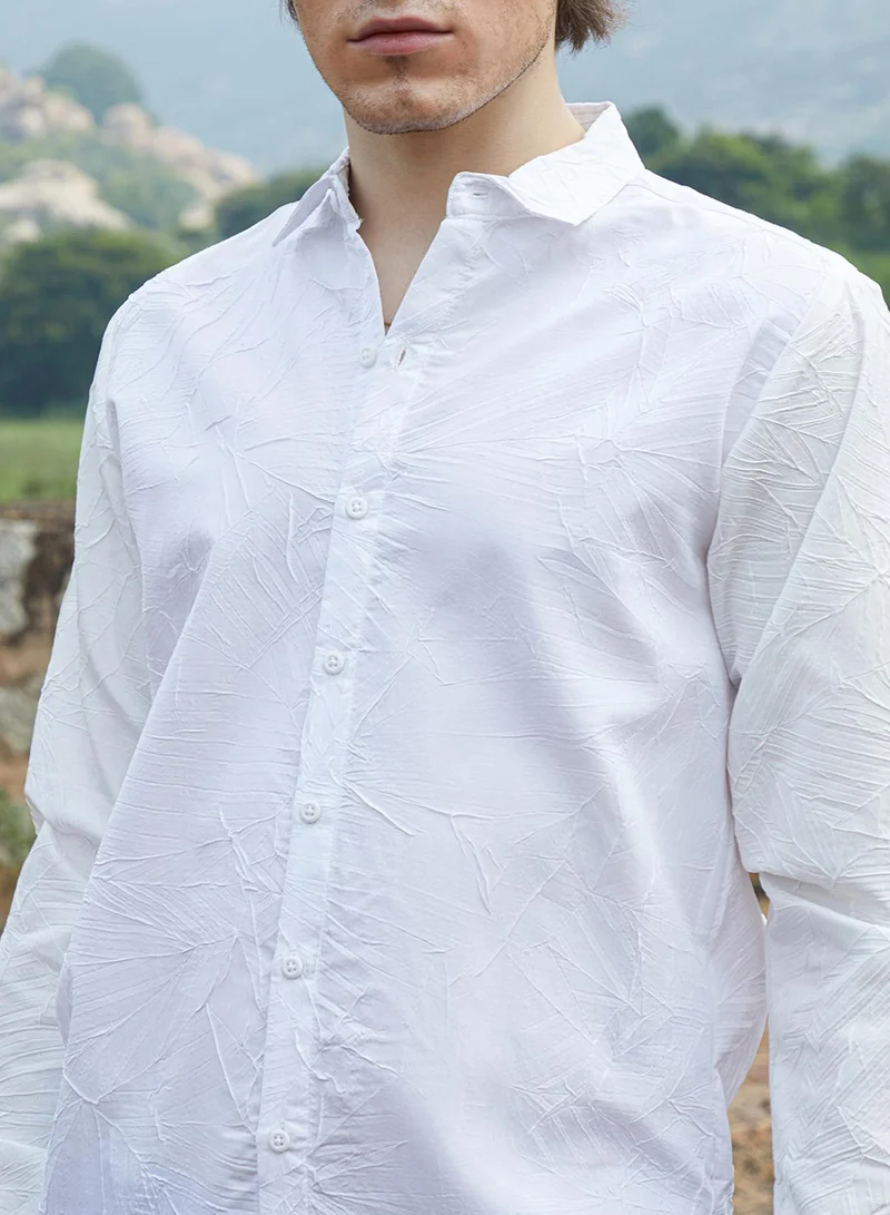 Campus Sutra Men's Daisy White Foliage-Tactile Shirt