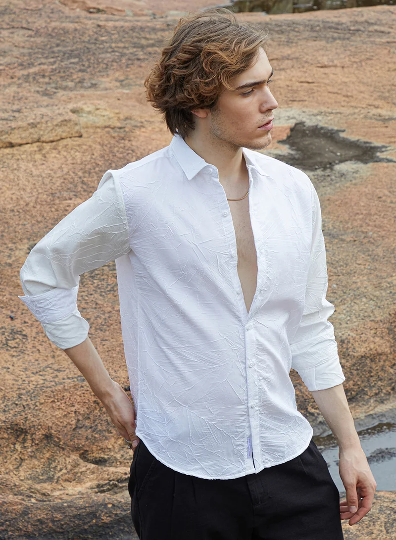 Campus Sutra Men's Daisy White Foliage-Tactile Shirt