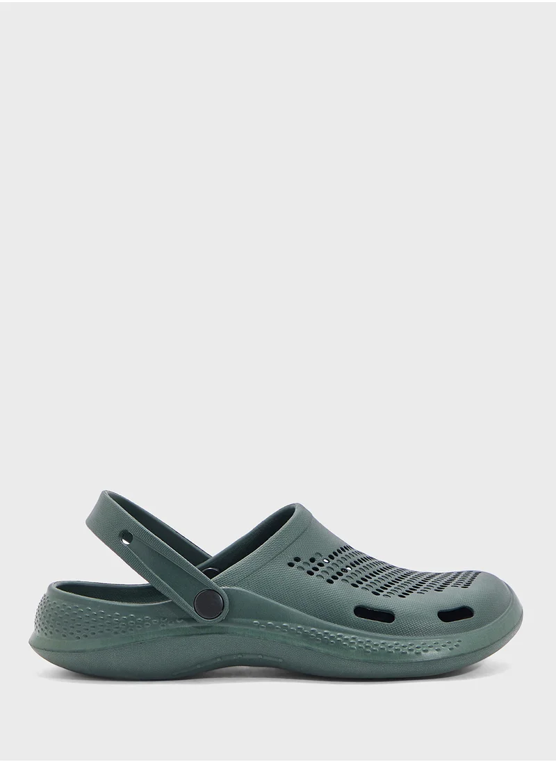 سفنتي فايف Beach And Pool Slides Sandals