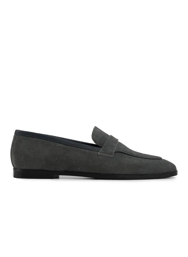 لانجوتش Women's Saylor Loafer