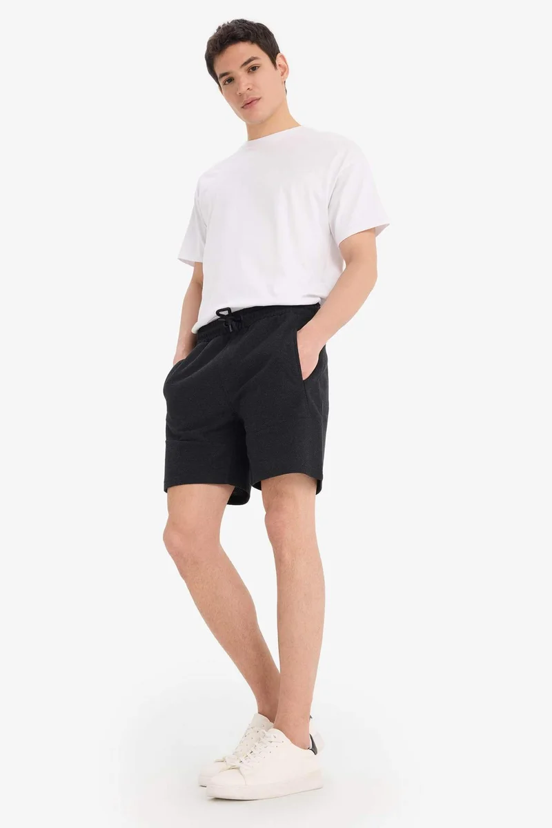 DeFacto Slim Fit Super Skinny Hem Shorts