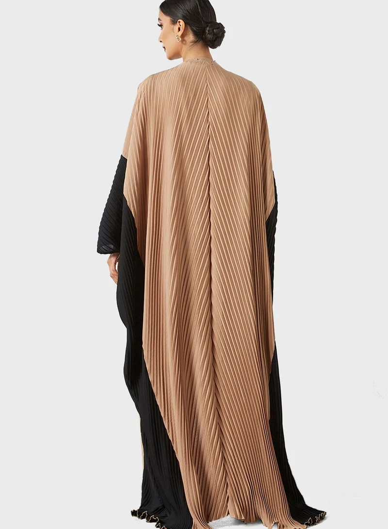 Threadz by Ajooni Colourblock Abaya