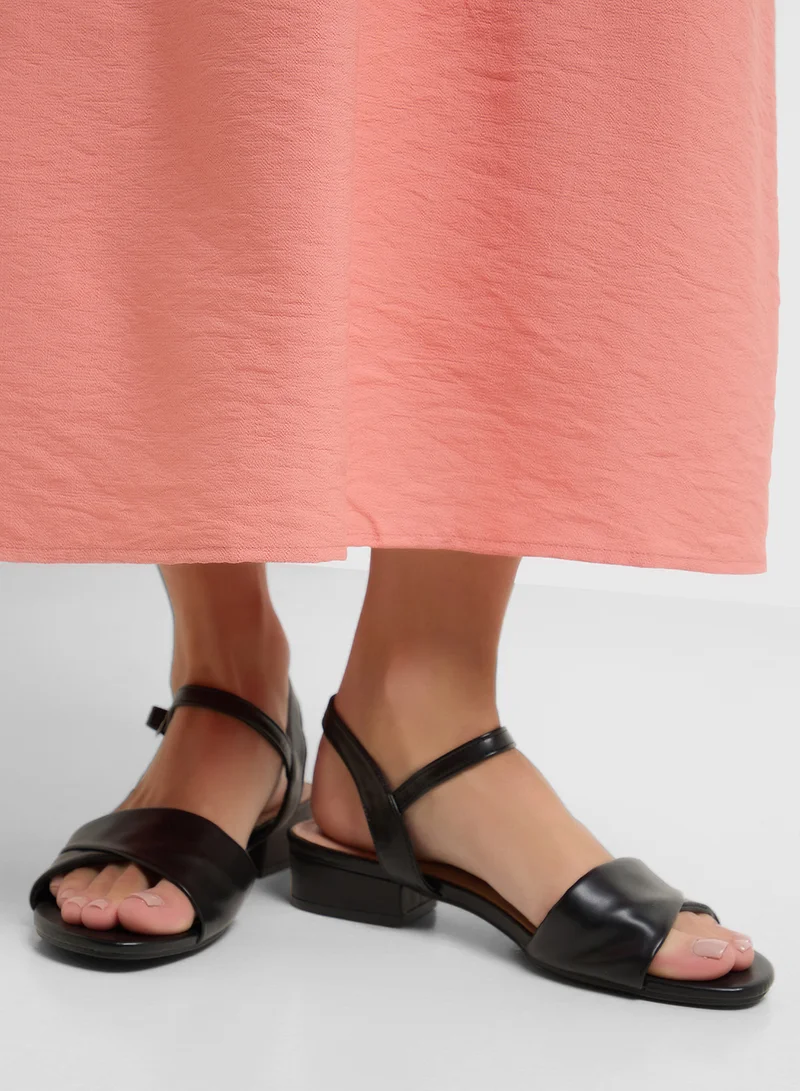 Spot-On Classic Low Heel Sandal