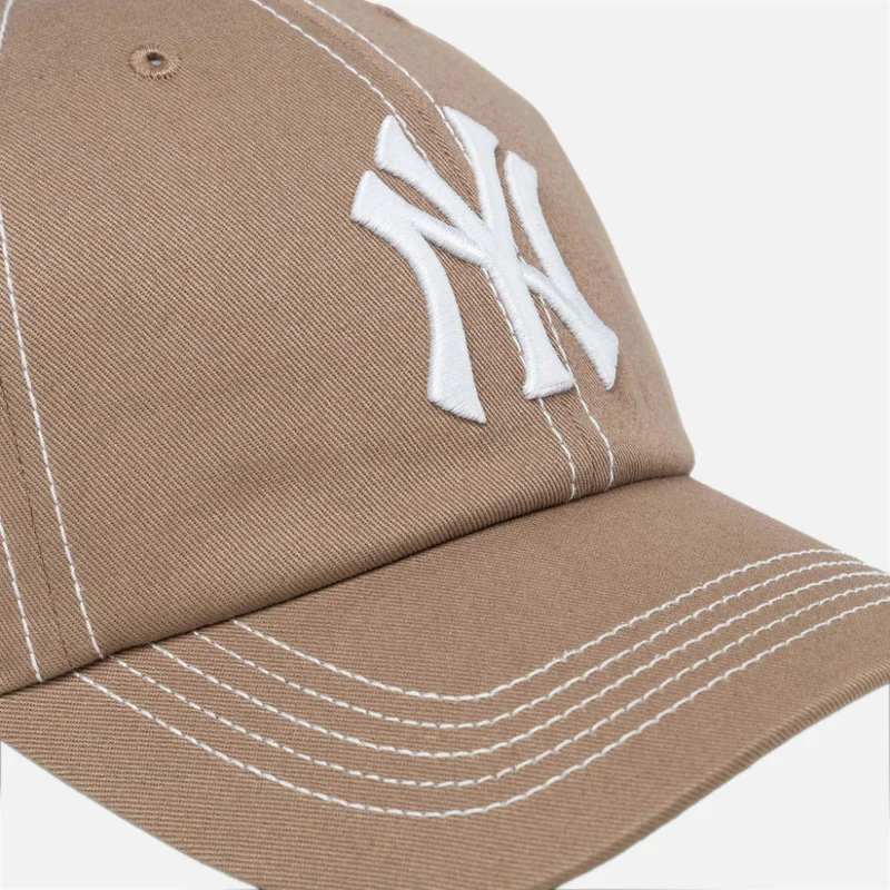 47 MLB New York Yankees Contrast Stitch Clean Up Cap - Men