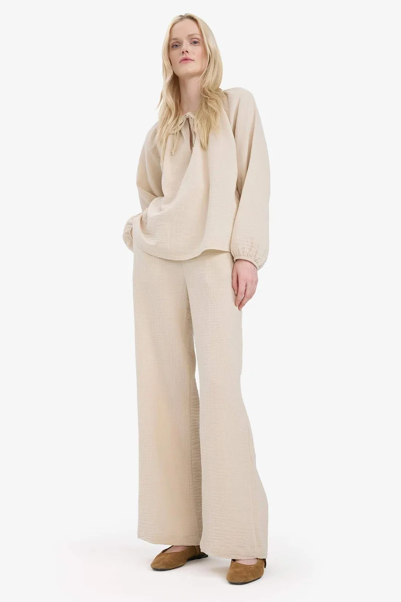 ديفاكتو Double Pocket High Waist Wide Leg Muslin Fabric Trousers