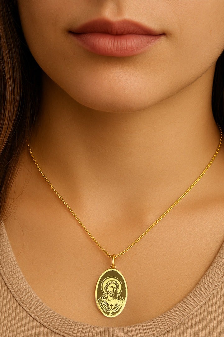 Gold Era Gold Era 5g 24K (999.9) Pure Gold Pendant – Jesus Face Engraving – Religious Jewelry for Christians & Gifting  - Image 3
