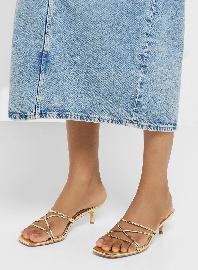 جينجر Strappy Backstrap Heel Sandal