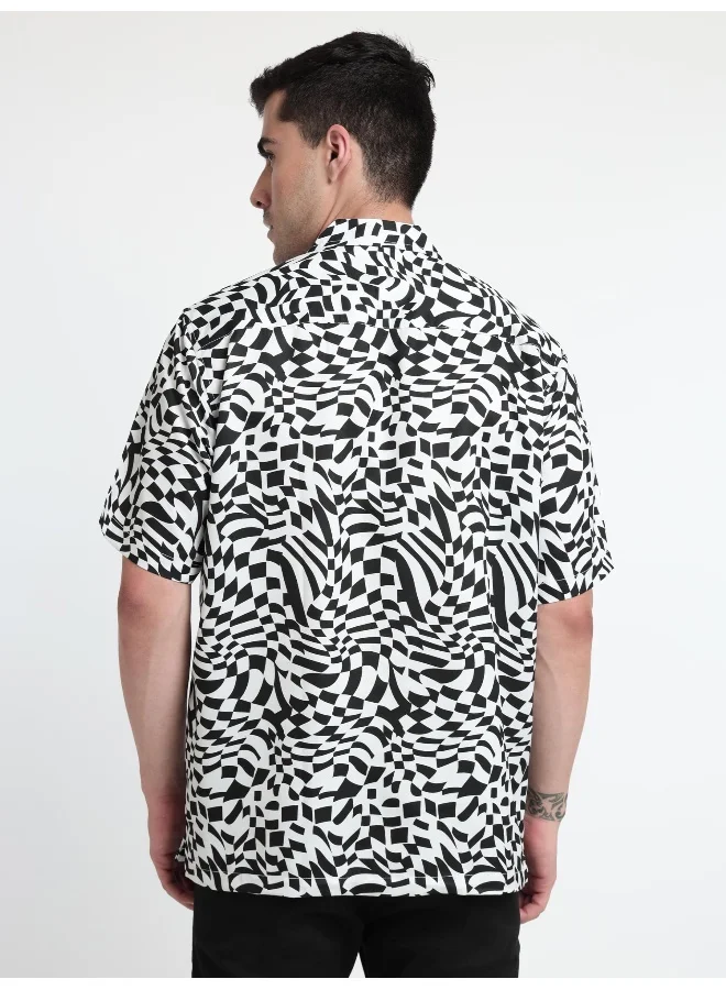 Beyoung Half Sleeve Illusion Hawaiian Shirt for Men Multicolour