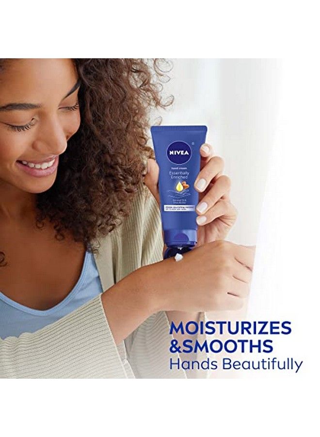 Nivea Moisturizing Musthaves Hand Cream And Lip Balm 4 Piece Gift Box - Image 3