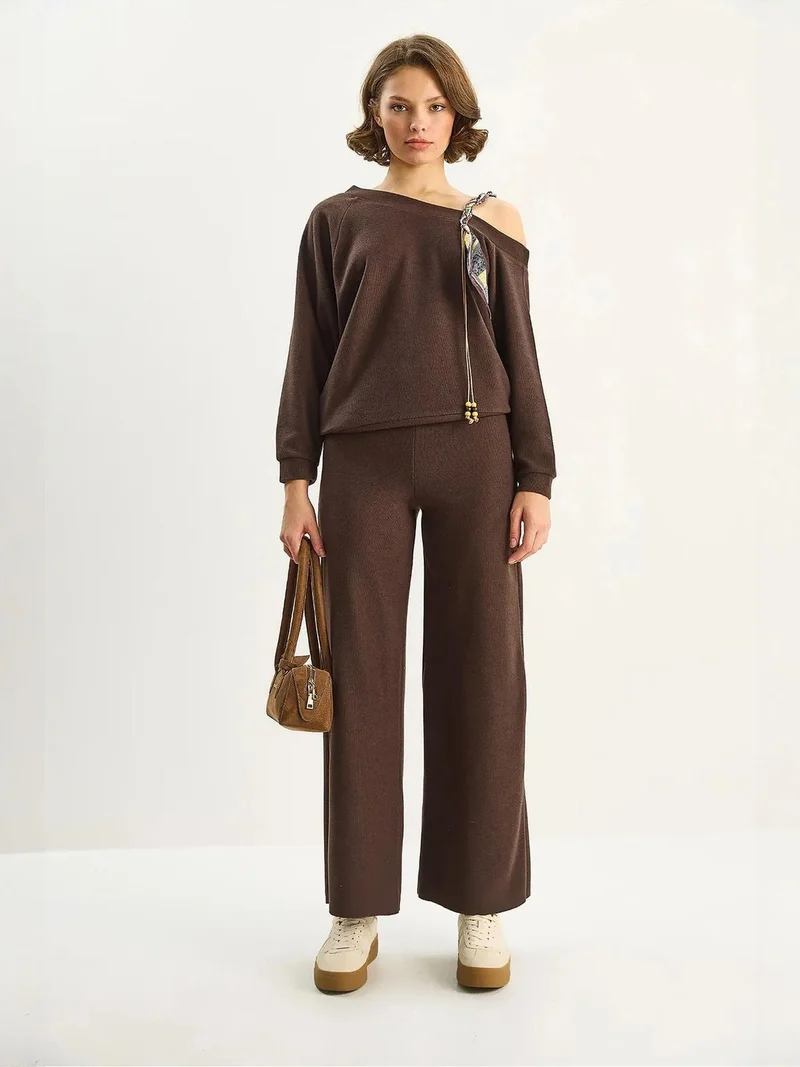 Bianco Lucci LUCCI Knitwear Accesiory Detailed Two-Piece Set