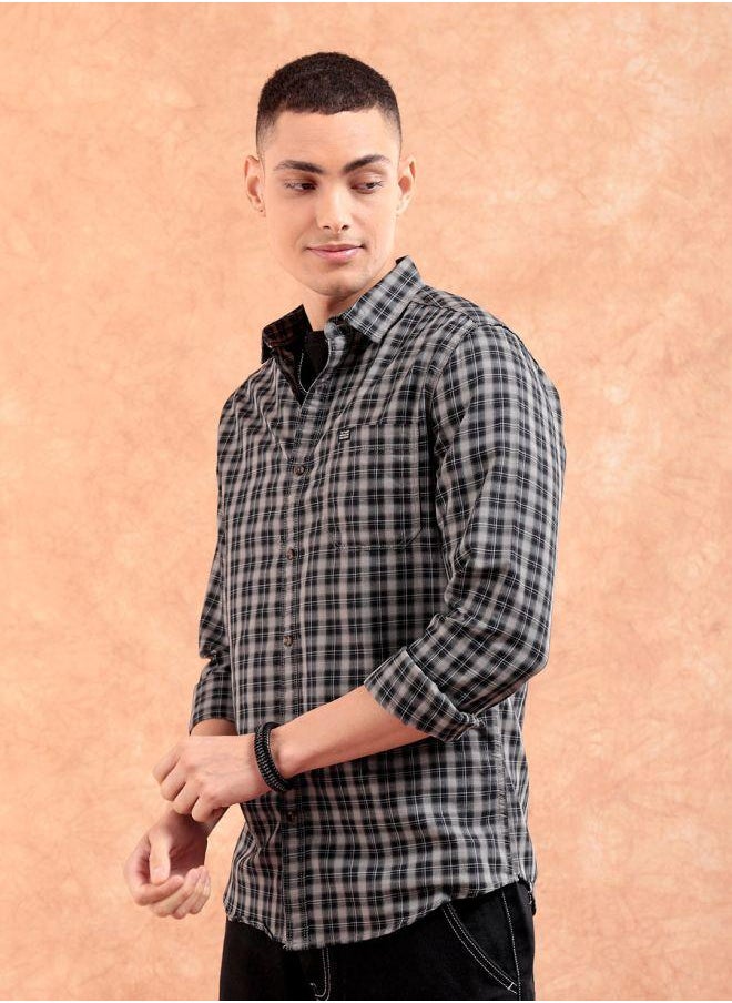 The Indian Garage Co Men Slim Fit Checkered Full Sleeves Spread Collar Casual Shirt  - Image 4