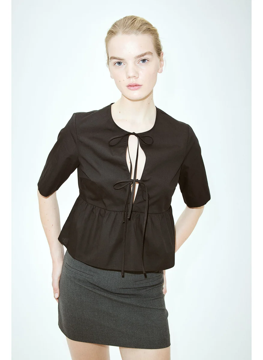 اتش اند ام Tie-Front Poplin Blouse