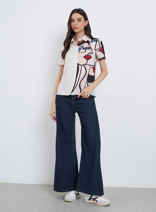 تايك تو قميص بأزرار بأكمام قصيرة وطبعة جرافيك - Image 2