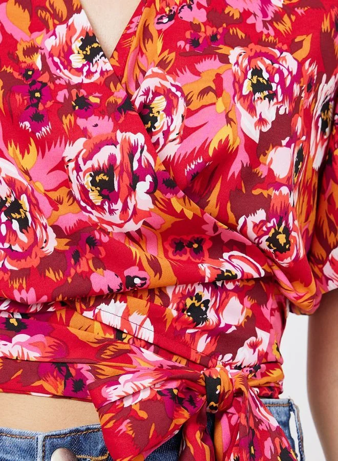 Styli Abstract Print Regular Fit Wrap Crop Top
