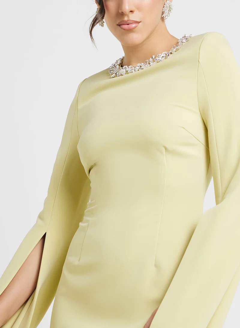 لافيش اليس Maxi Cape Sleeve Maxi Dress