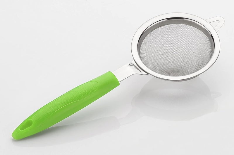 Moxstar Tea Strainer with Plastic Handle Tea Filter,Juice and Oil Filter with Stainless Steel Mesh (Pack of 1) - Image 3