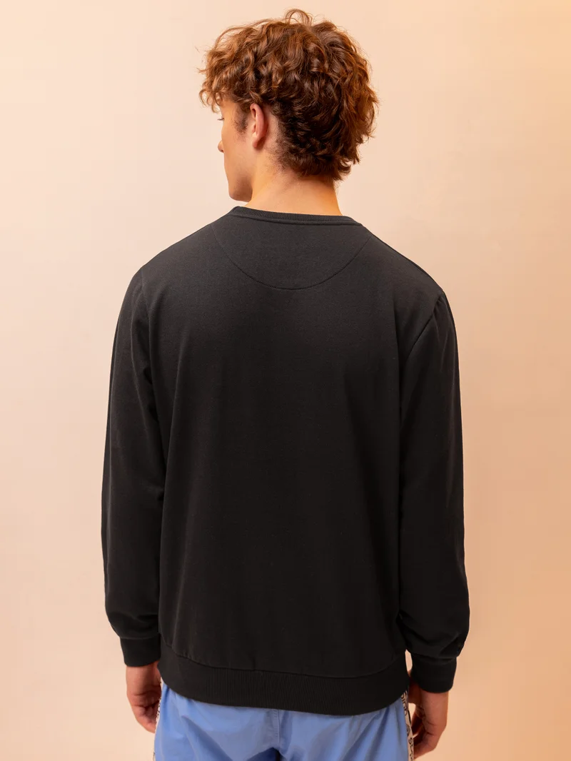 بيونغ سويت شيرت سادة أسود